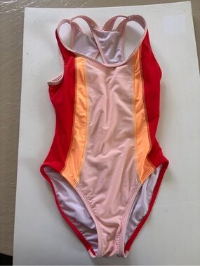 Women’s Colorblock One-Piece Swimsuit - Pink & deep orange